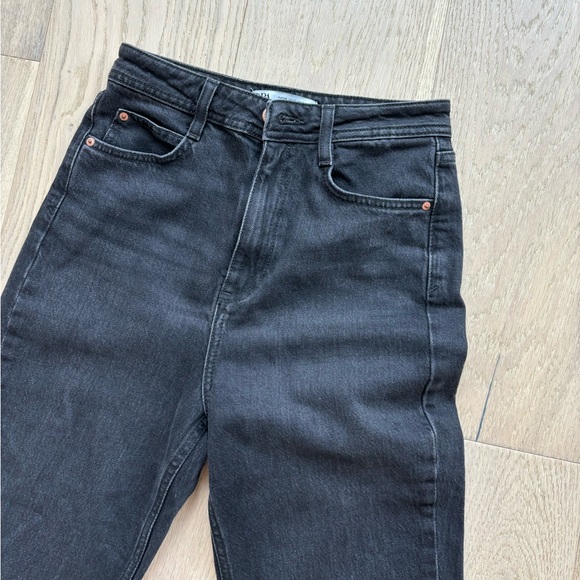 Zara jeans - Picture 3 of 5
